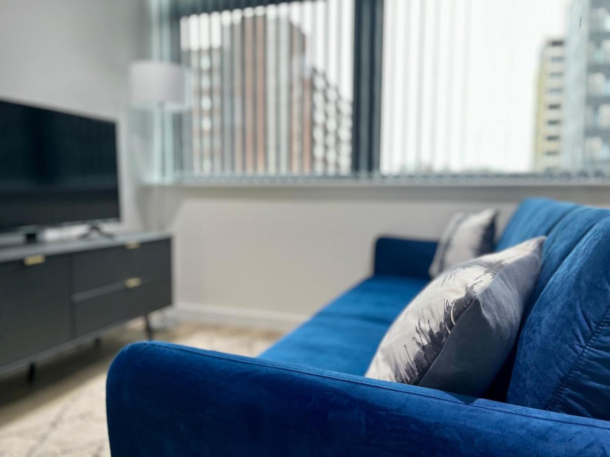 Lovely Studio Apartment With Free Parking Included! Manchester Ngoại thất bức ảnh